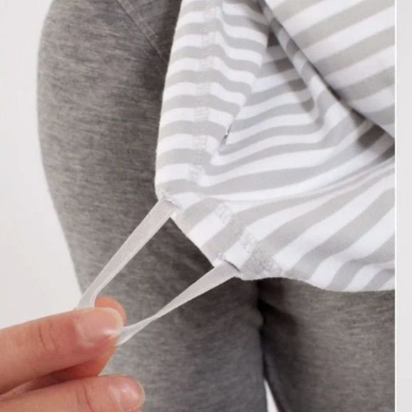 Lululemon infinity multiway convertible scarf with drawstring, grey - Picture 2 of 6